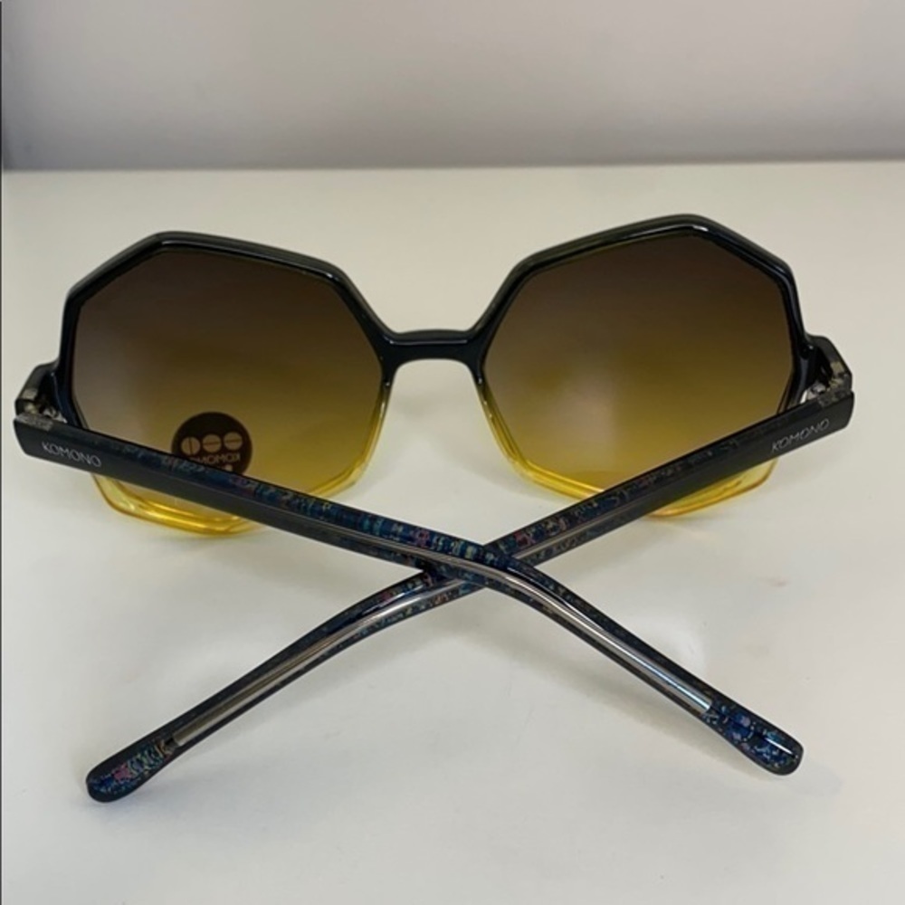 Komono Sunglasses NEW The Bonnie Oversized Geometric Gradient Black Yellow - Picture 11 of 15